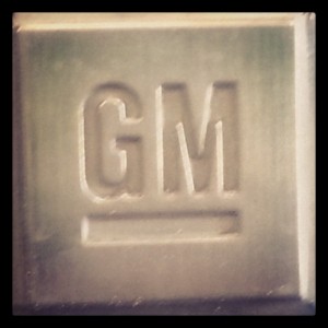 GM emblem from vehicle